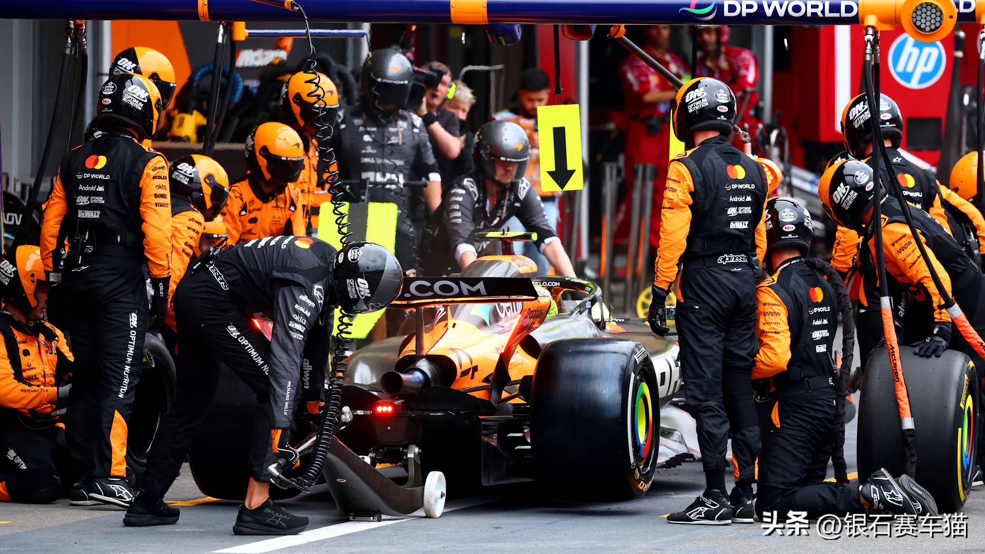 红牛二队轻取红牛车队,阿隆索带队取胜 红牛二队轻取红牛车队,阿隆索带队取胜