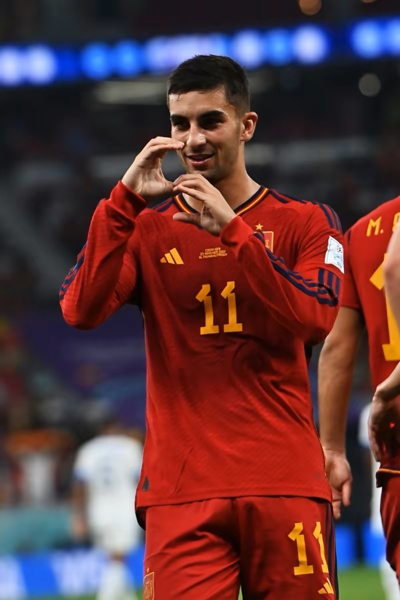 罗马力克克罗地亚,加维惊艳四座 罗马力克克罗地亚,加维惊艳四座