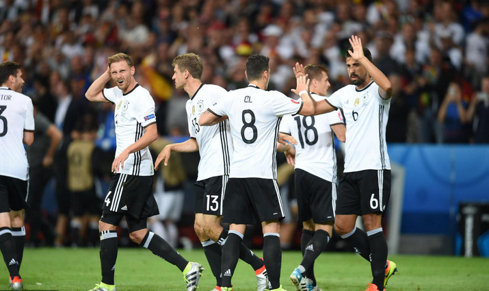 法国队鏖战德国队，桃田贤斗点燃赛场