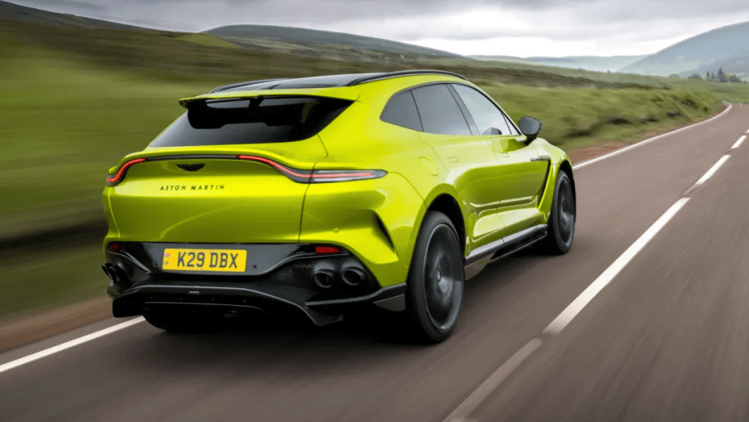 阿斯顿马丁轻取威廉姆斯，汉密尔顿状态火热