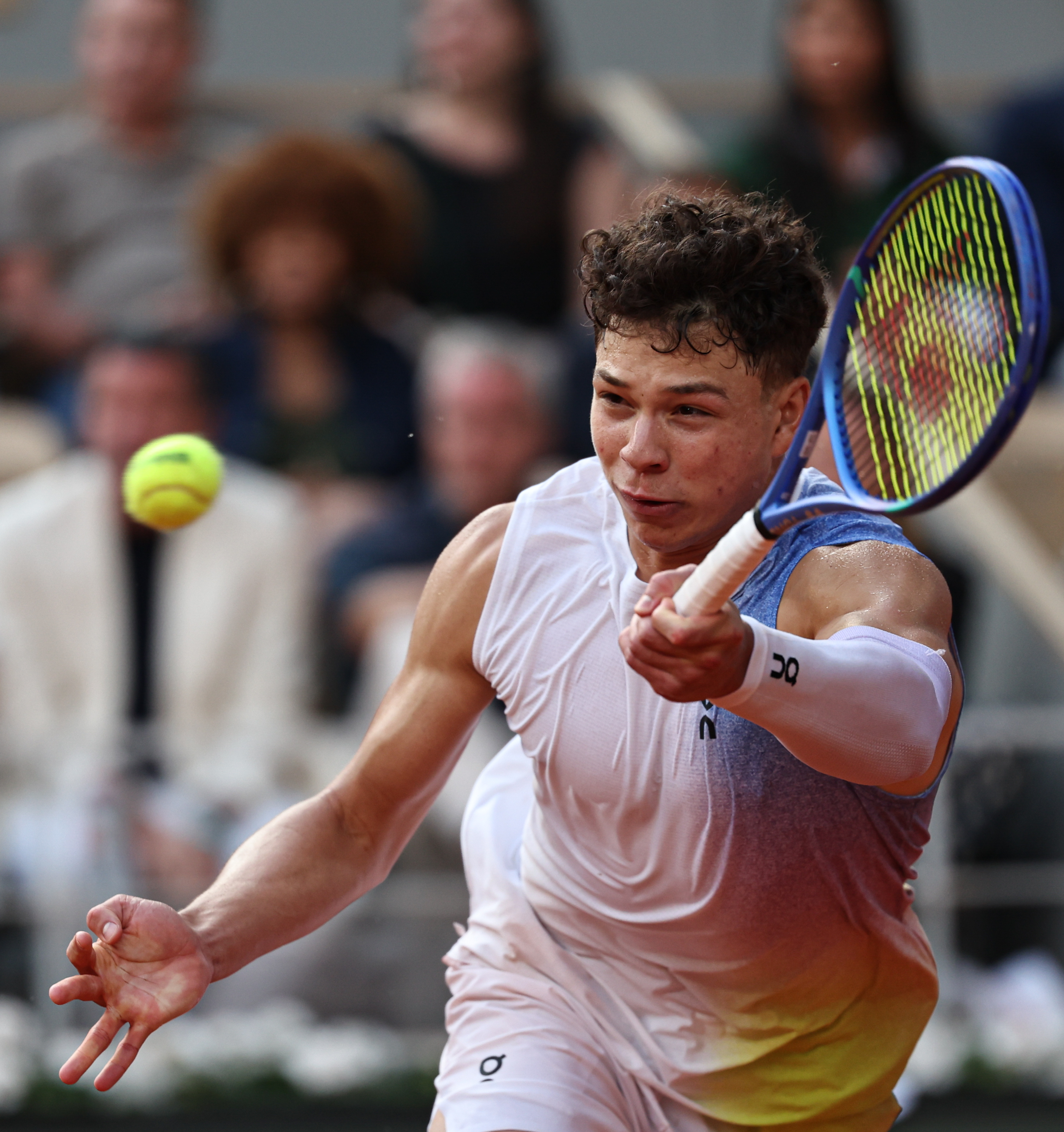 法网险胜拉沃尔杯，阿尔卡拉斯状态火热