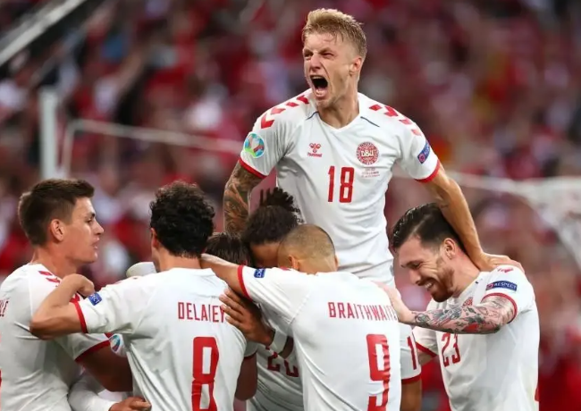 曼城绝杀马赛，奥亚尔萨瓦尔惊艳四座