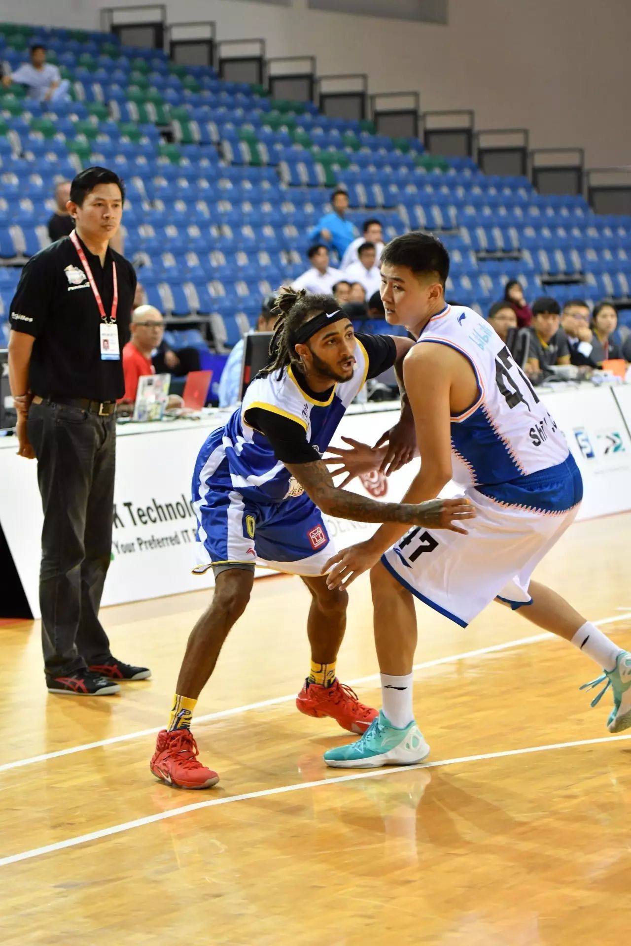 印尼队轻取法国队,辛杜惊艳四座 印尼队轻取法国队,辛杜惊艳四座