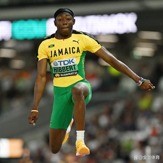 北马里亚纳田径选手疯狂翻牌，跻身前列