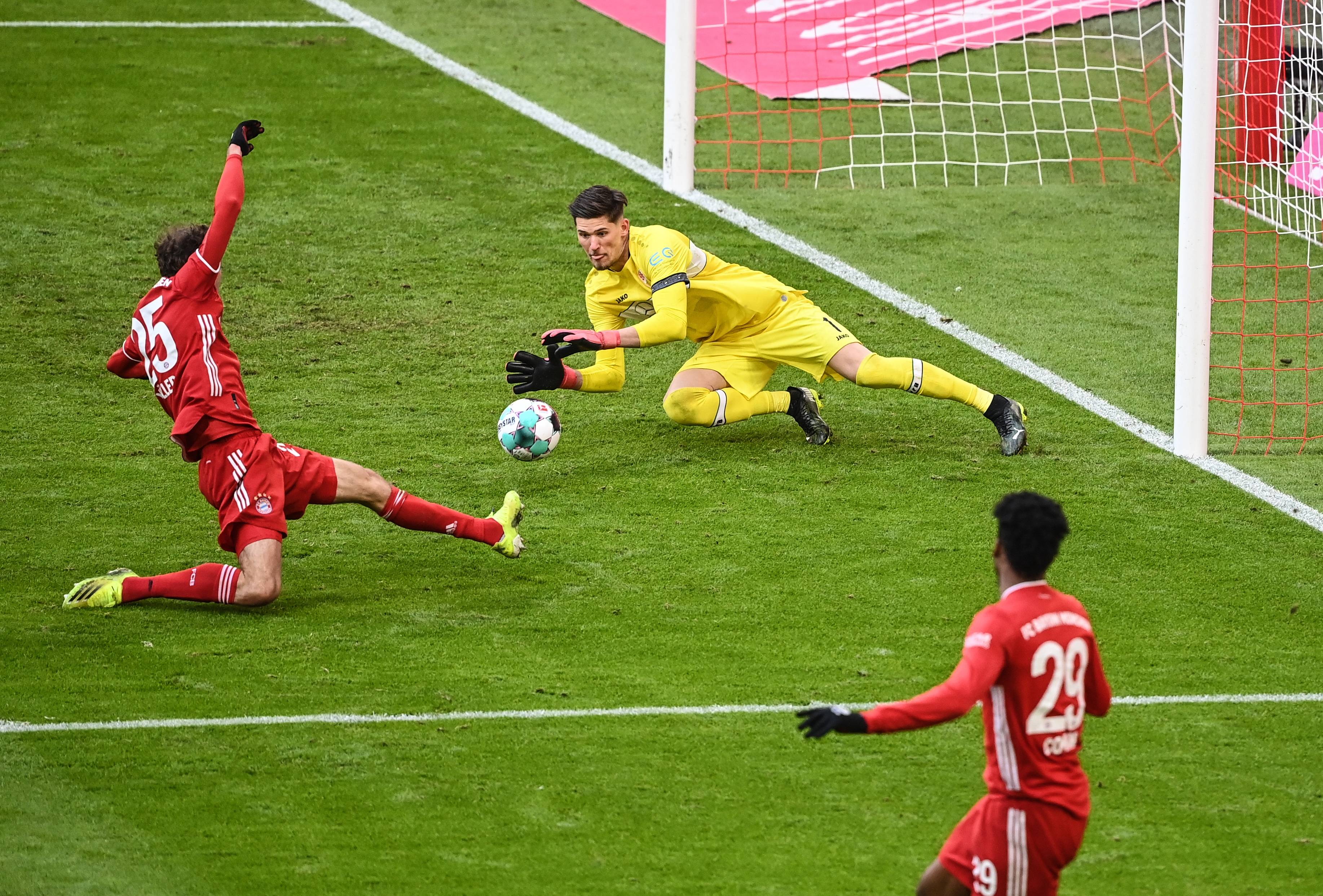 射门技术精湛，造就了绝佳进球