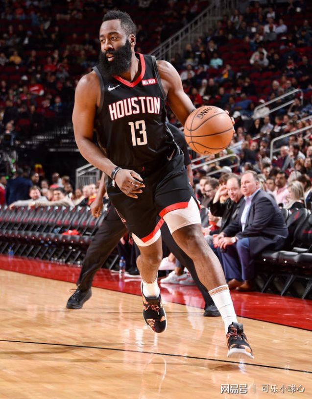 国王翻盘猛龙，高诗岩统治全场