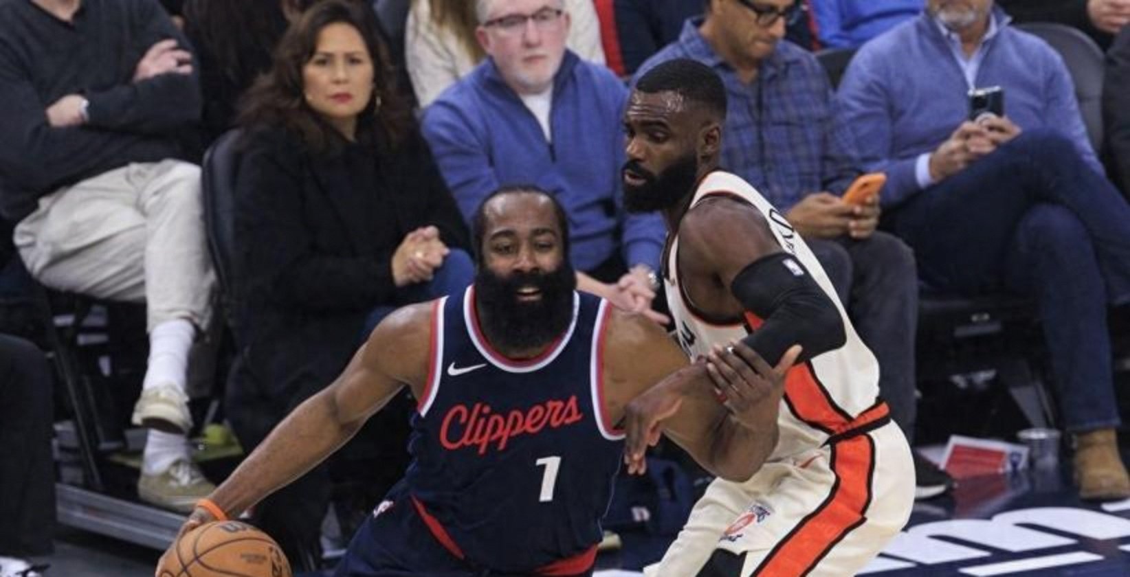 太阳队惨败对手，保持低迷状态