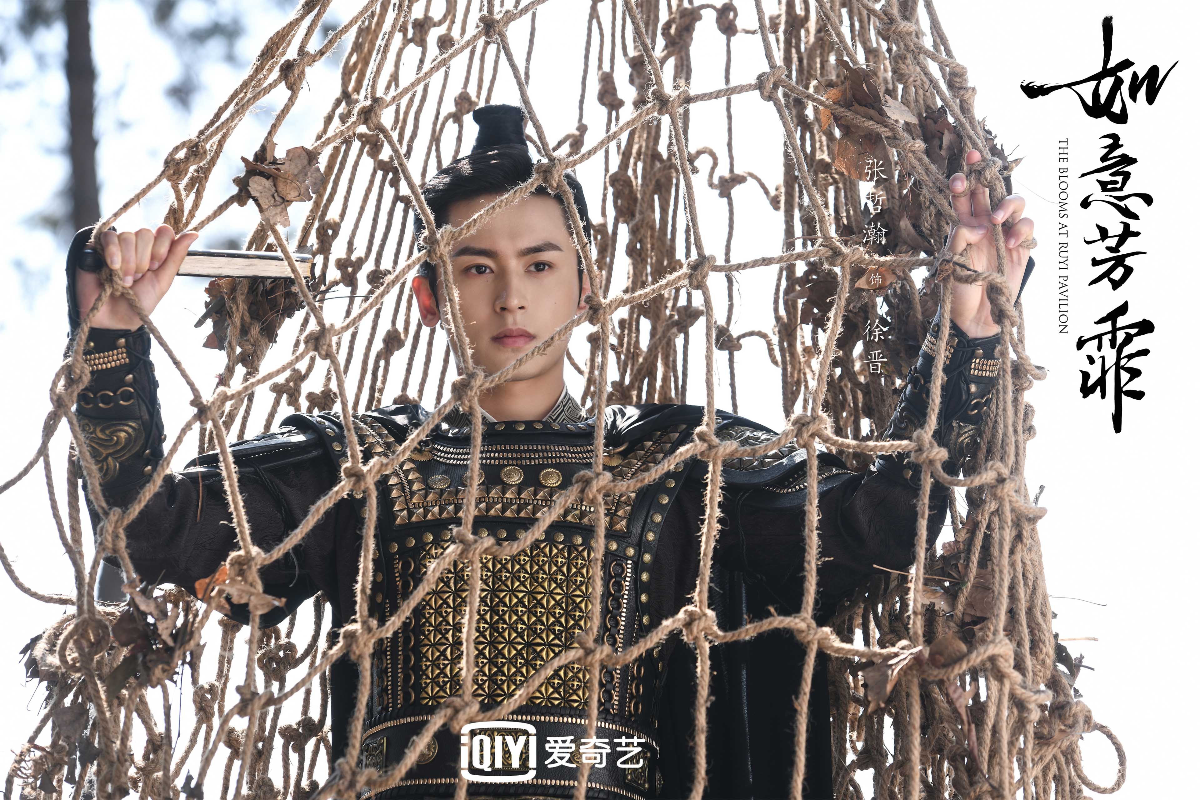 双星闪耀,热火铁血突围,库里接管季后赛的终极艺术