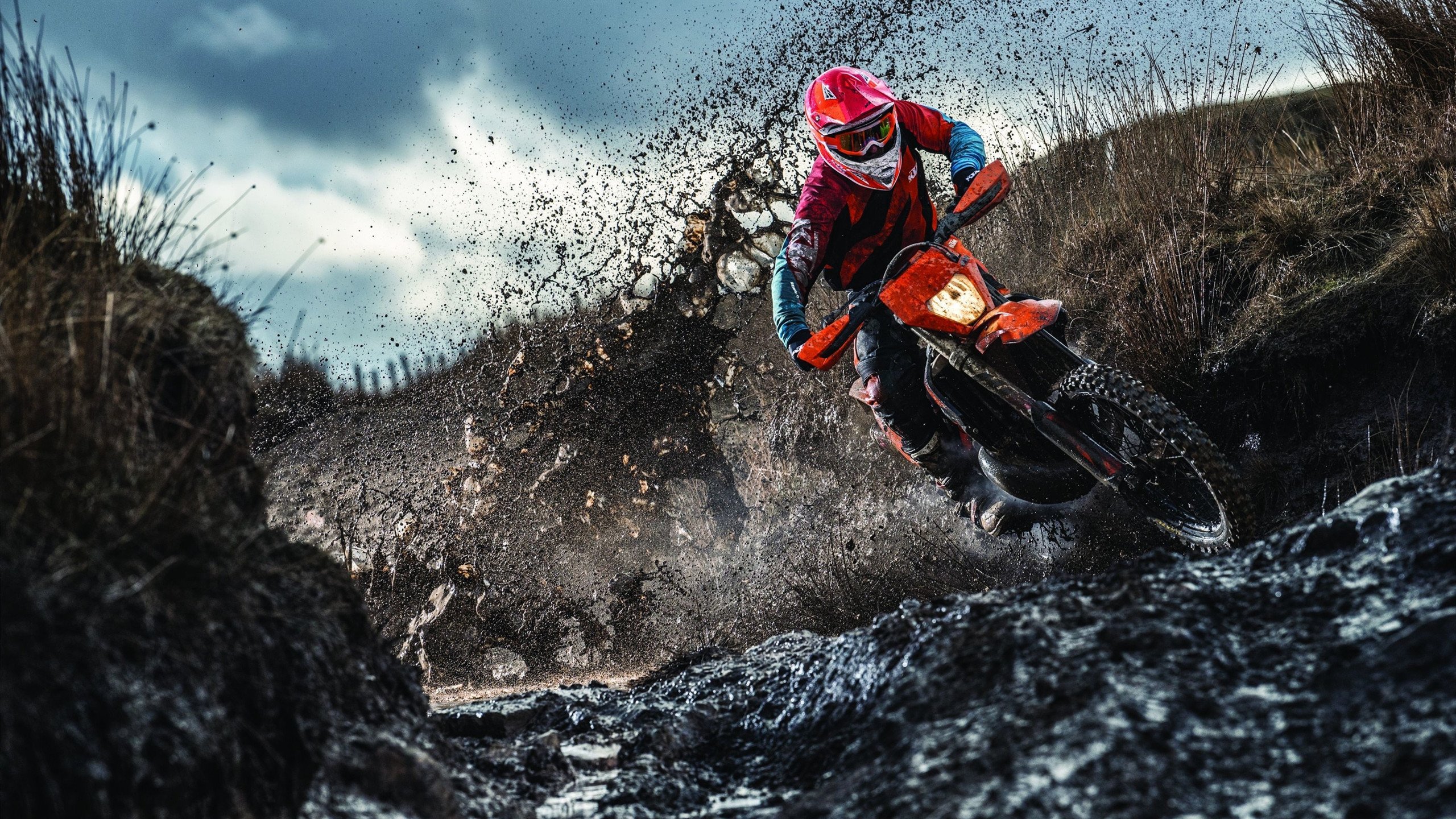 北欧风暴与不朽传奇，丹麦完胜波兰之夜，莫德里奇刷新纪录的足球启示