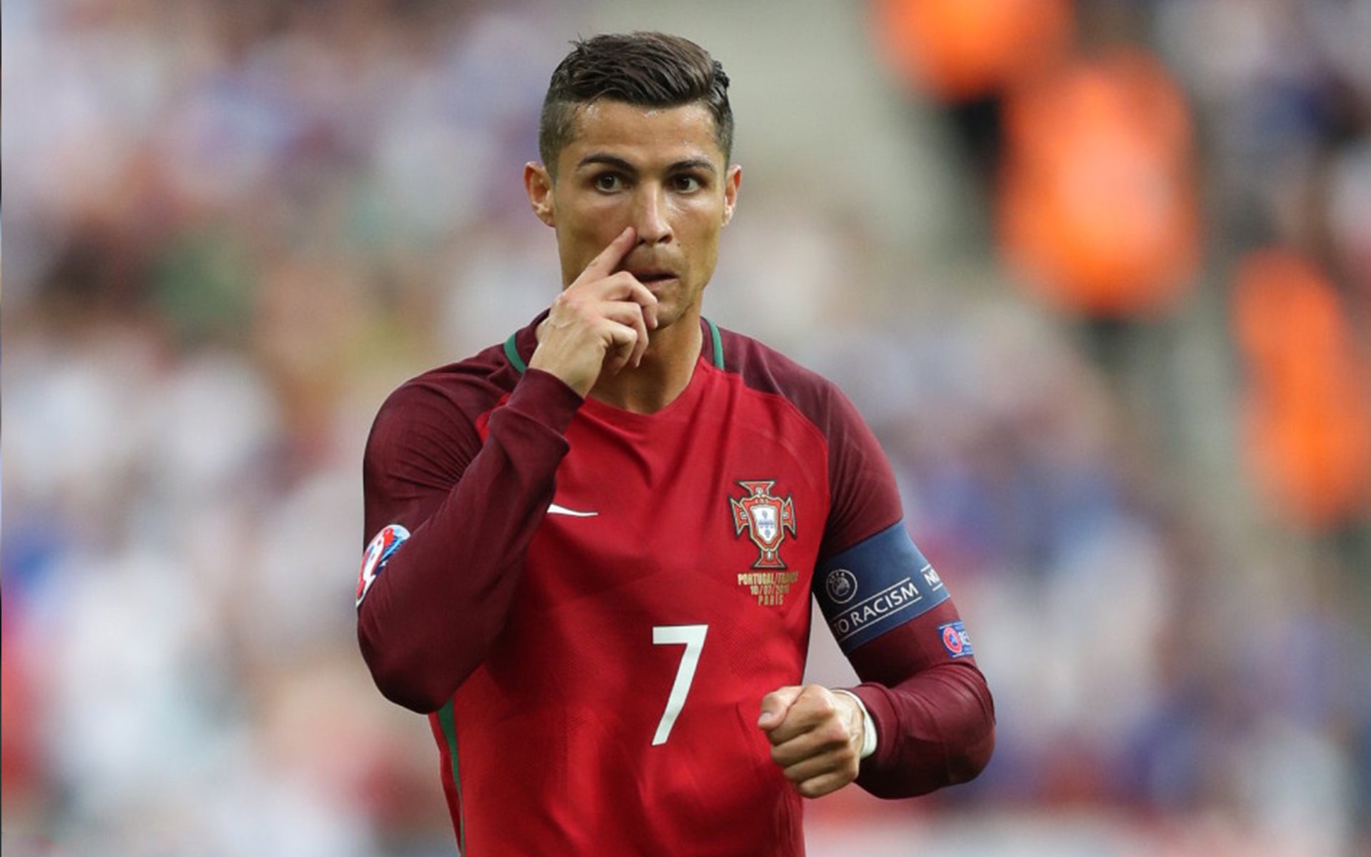 开云体育平台APP-跨界之夜，当足球铁腰卡塞米罗照亮NBA季后赛的星空